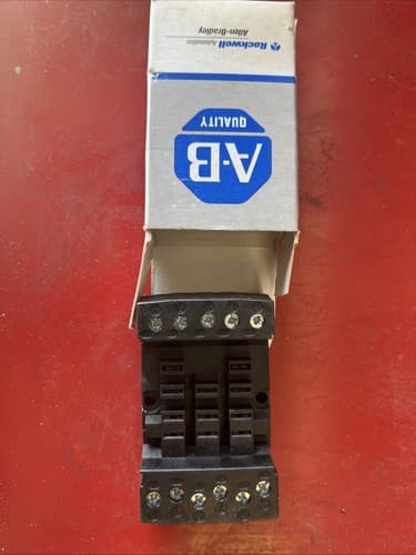 ALLEN-BRADLEY TYPE H 11-BLADE SOCKET 700-HN102 Ser B - Thumbnail 3