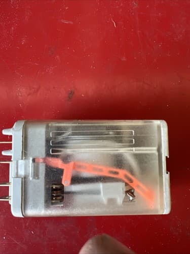 700HB33A1 Allen Bradley Relay (lot of 6) 120V - Thumbnail 5