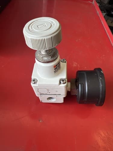 SMC IR1000-N01 Precision Modular Regulator w/ Gauge - Thumbnail 5