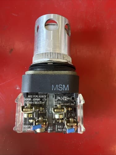 ALLEN BRADLEY 800T-PA16 WHITE ILLUMINATED PUSH BUTTON - Thumbnail 3