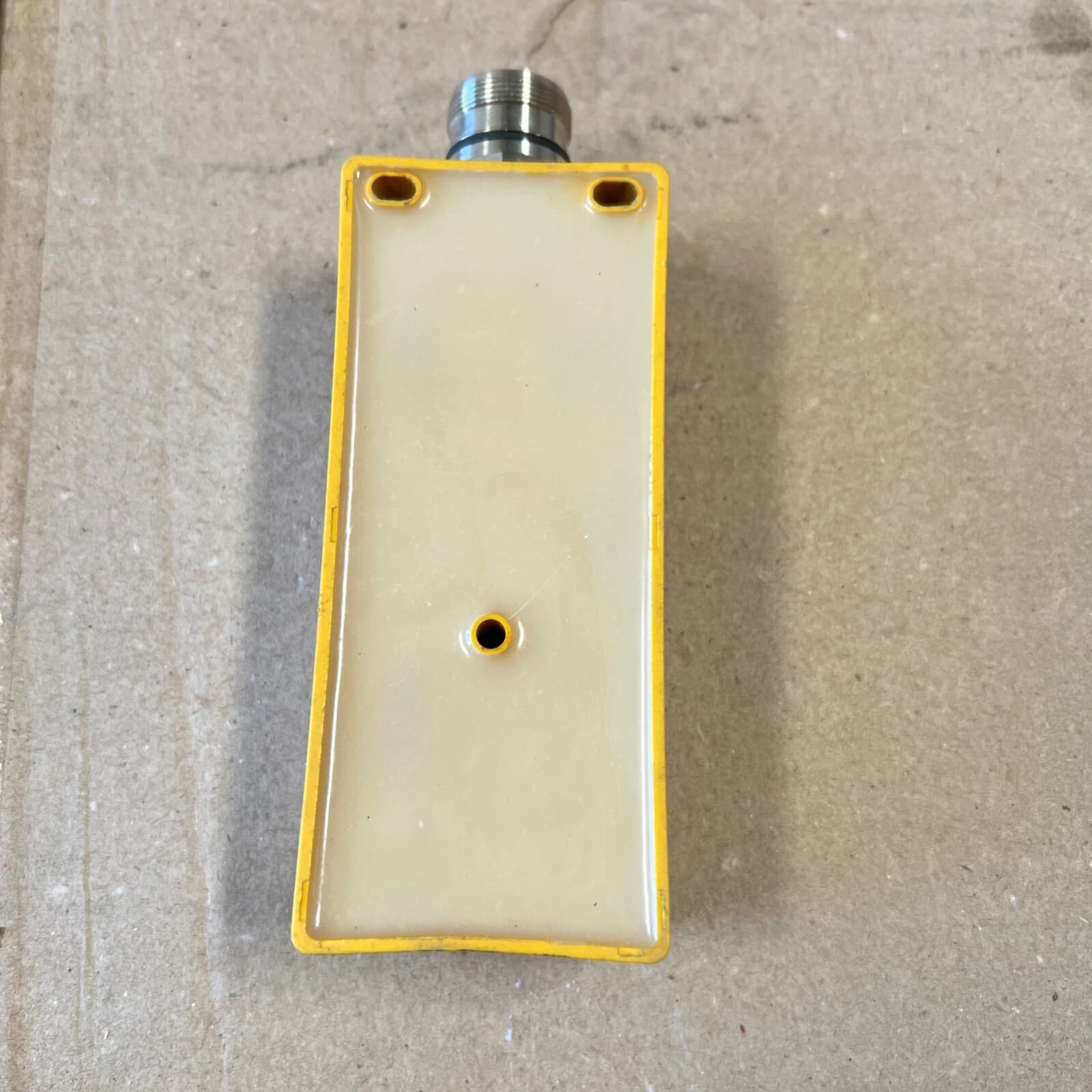 Turck VBKB 80-CS12 Junction Box - 8 Port, M23 Multifast, Home Run Exit, 250 Volt - Thumbnail 6