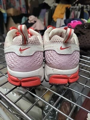 Nike GS Zoom Vomero 5 Valentine's Day HV5171-121 Size 7Y Youth - Thumbnail 6