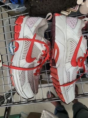 Nike GS Zoom Vomero 5 Valentine's Day HV5171-121 Size 7Y Youth - Thumbnail 5