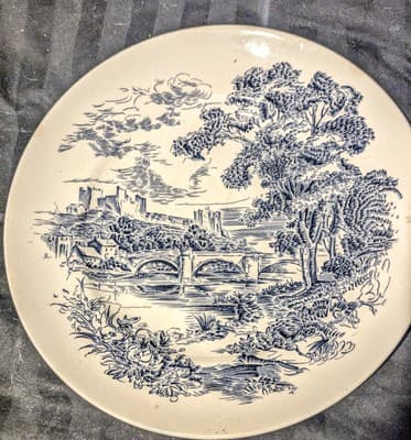 ENOCH WEDGWOOD "COUNTRYSIDE" 10" DINNER PLATE BLUE AND WHITE VINTAGE ENGLAND - Image 1