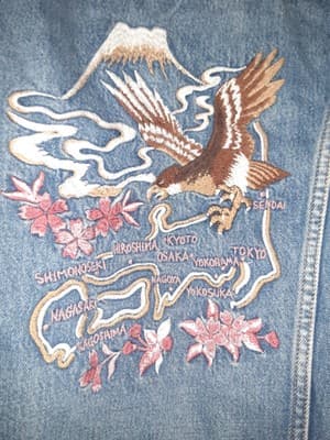 Limited Levi's Denim Trucker DenIm Jacket, SZ M Eagle and Japan Map embroidery - Thumbnail 4