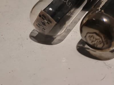 (2) Vintage 5Y3GT Rectifier Tubes Smooth & Ribbed Plates D Getters CBS Magnovox - Thumbnail 4