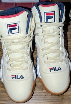 Excellent FILA MB Mens Suede Basketball Shoes Size 9.5 Blue White Mashburn - Image 1