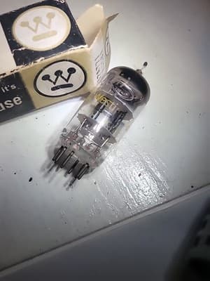 1 NOS NIB Vintage Westinghouse Made in Canada 12AT7 ECC81 Single Vacuum Tube - Thumbnail 5