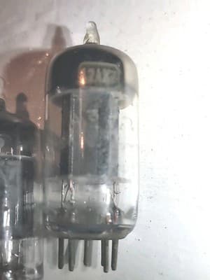 Vintage Pair Sylvania & GE 12AX7 Audio Amplifier Vacuum Tubes - Thumbnail 3