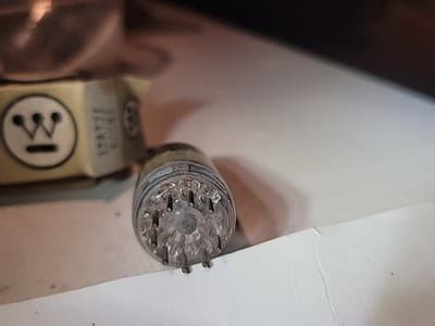 1 NOS NIB Vintage Westinghouse Made in Canada 12AT7 ECC81 Single Vacuum Tube - Thumbnail 4