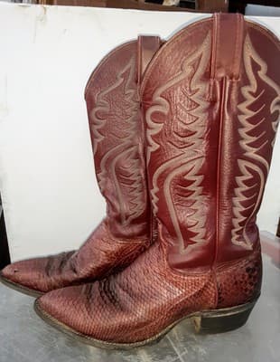 Vintage Justin Wine/Maroon/Red, Back Cut Python Boots, Size 8 1/2 - Thumbnail 2