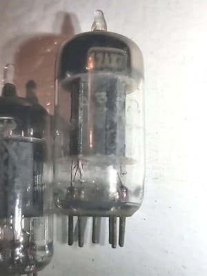 Vintage Pair Sylvania & GE 12AX7 Audio Amplifier Vacuum Tubes - Thumbnail 4