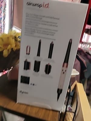 NIB Dyson Airwrap i.d. Multi-styler & Dryer Straight+Wav-Ceramic Pink/Rose Gold - Thumbnail 4