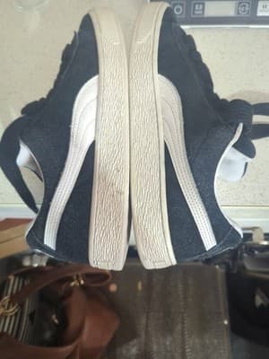 PUMA Suede Classic Black & White Size 9 Great Condition! - Thumbnail 5