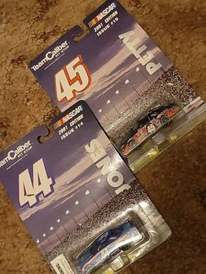 Lot Of 2001 Petty #19 1/24  Jones Team Caliber Owners Nascar Diecast - Thumbnail 2