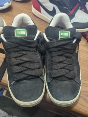 PUMA Suede Classic Black & White Size 9 Great Condition! - Thumbnail 2