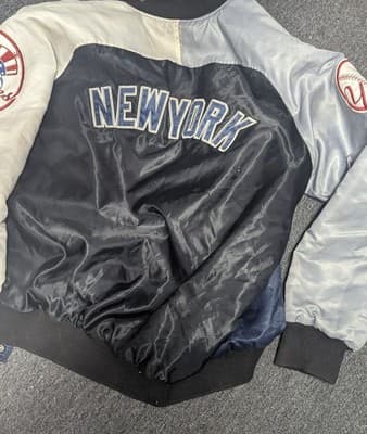 Vintage NEW YORK YANKEES STARTER Jacket BLUE/GRAY Large Good Condition - Thumbnail 21