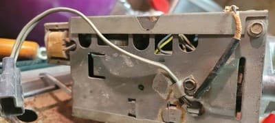 VINTAGE 1962 PONTIAC DELCO PUSH BUTTON RADIO Model 983579 Great Condition! - Thumbnail 7