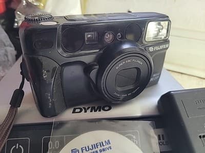 Fujifilm Discovery 312 Zoom 35mm Film Camera Point & Shoot Black Panorama - Thumbnail 2