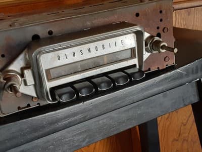 1960 Oldsmobile F85 Vintage Car Radio Tube Radio - Thumbnail 4