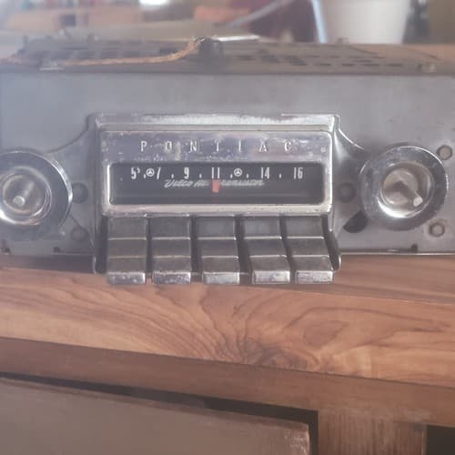 VINTAGE 1959-1962 PONTIAC FULL-SIZE AM RADIO 983579 Catalina Ventura Bonneville - Thumbnail 4