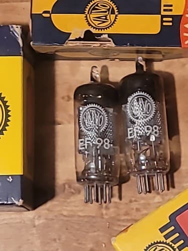 2x Vintage Valvo EF-98 NOS NIB Pentode Vacuum Tubes 6ET6