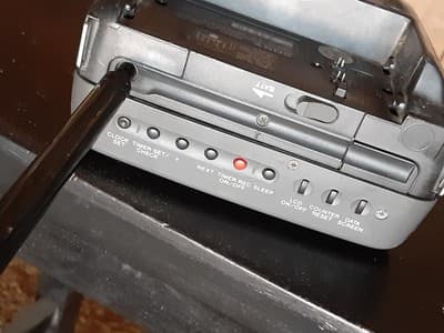 Sony GV-8 Video Walkman Video8 - NOT WORKING (see description for details) - Thumbnail 3