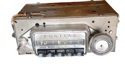 Vintage 1962 Pontiac GTO Tempest AM All Transistor Radio - Model 983687
