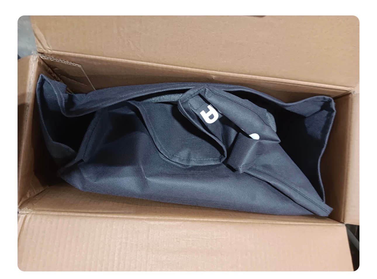 Uppababy Carrycot Plus V3 Stroller Attachment - Thumbnail 2