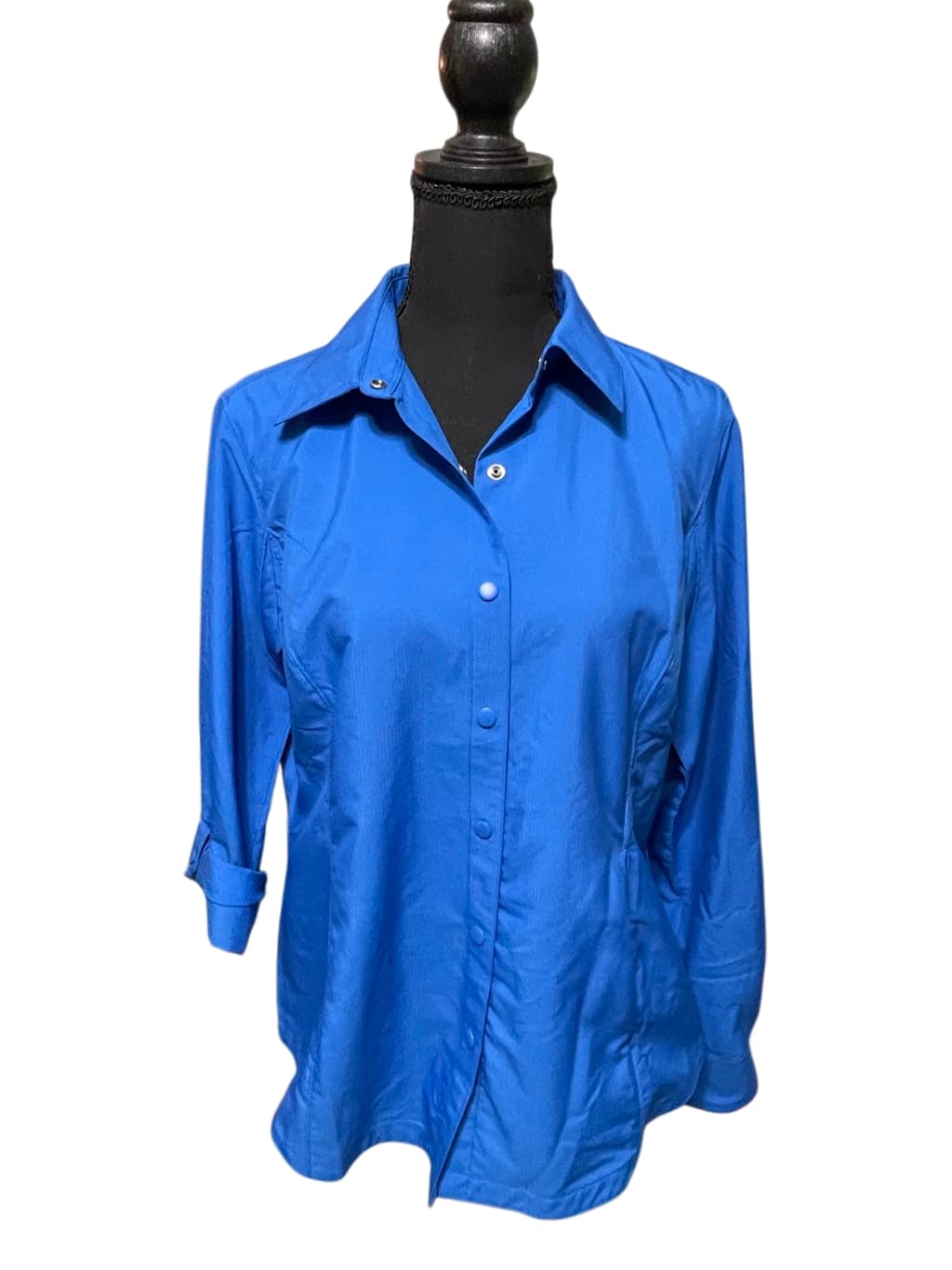 Duluth Trading Co Women’s Cobalt Blue Vented L/S Button front top - Thumbnail 6