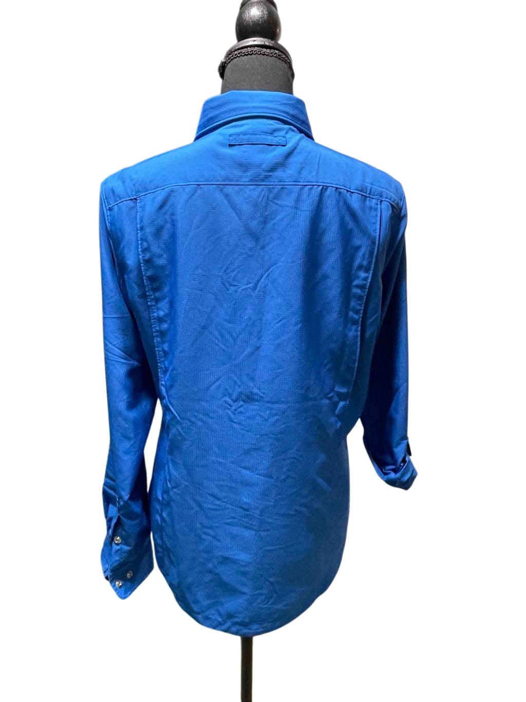 Duluth Trading Co Women’s Cobalt Blue Vented L/S Button front top - Thumbnail 7