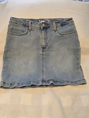 Lee Womens Medium Wash Denim Skort Size 8 Medium Stretch Jean Skirt with Shorts - Image 1