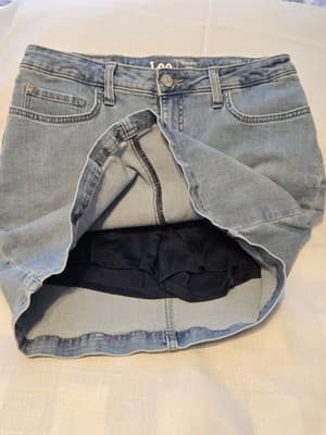 Lee Womens Medium Wash Denim Skort Size 8 Medium Stretch Jean Skirt with Shorts - Thumbnail 3