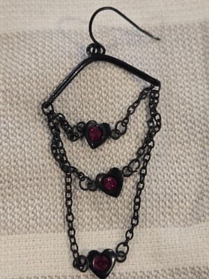 Vintage Black Chain Dangle Earrings with Red Heart Accents - Thumbnail 3