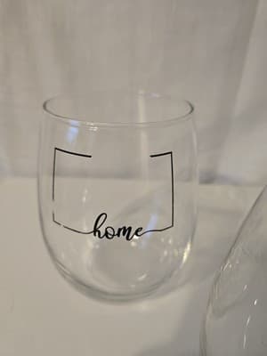 Set of Stemless Wine Glasses with Inspirational Text - Thumbnail 4