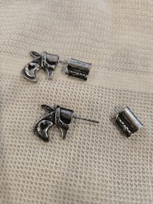 Vintage Silver Tone Cowboy Gun Earrings Western Jewelry - Thumbnail 2