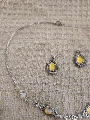 Vintage Gold Tone And Yellow Stone Necklace And Earring Jewelry Set - Thumbnail 6