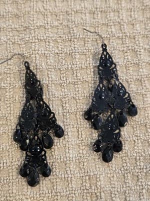 Vintage Black Beaded Chandelier Earrings Silver Tone Filigree Gothic Style - Thumbnail 4