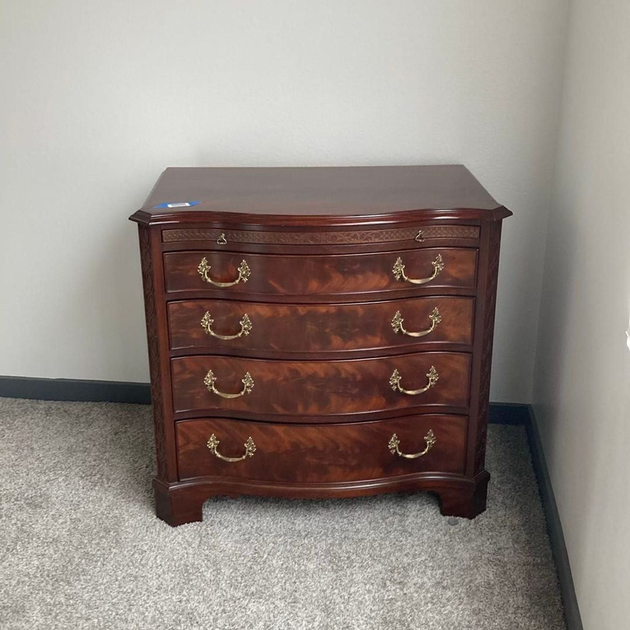 Henkel-Harris Serpentine Mahogany Bachelor Chest - Image 1