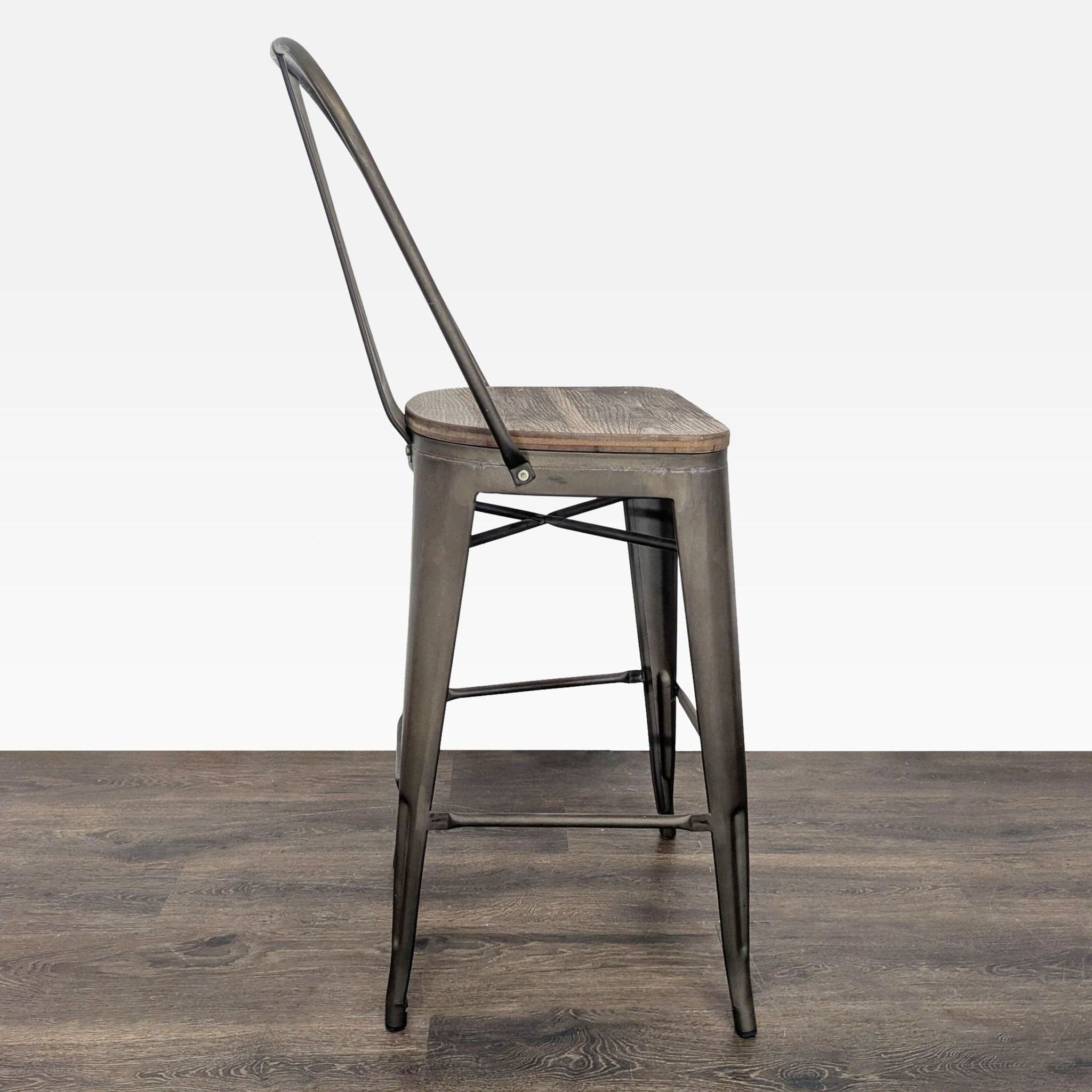 Pair of Metal Bar Stools with Wood Seats - Thumbnail 7