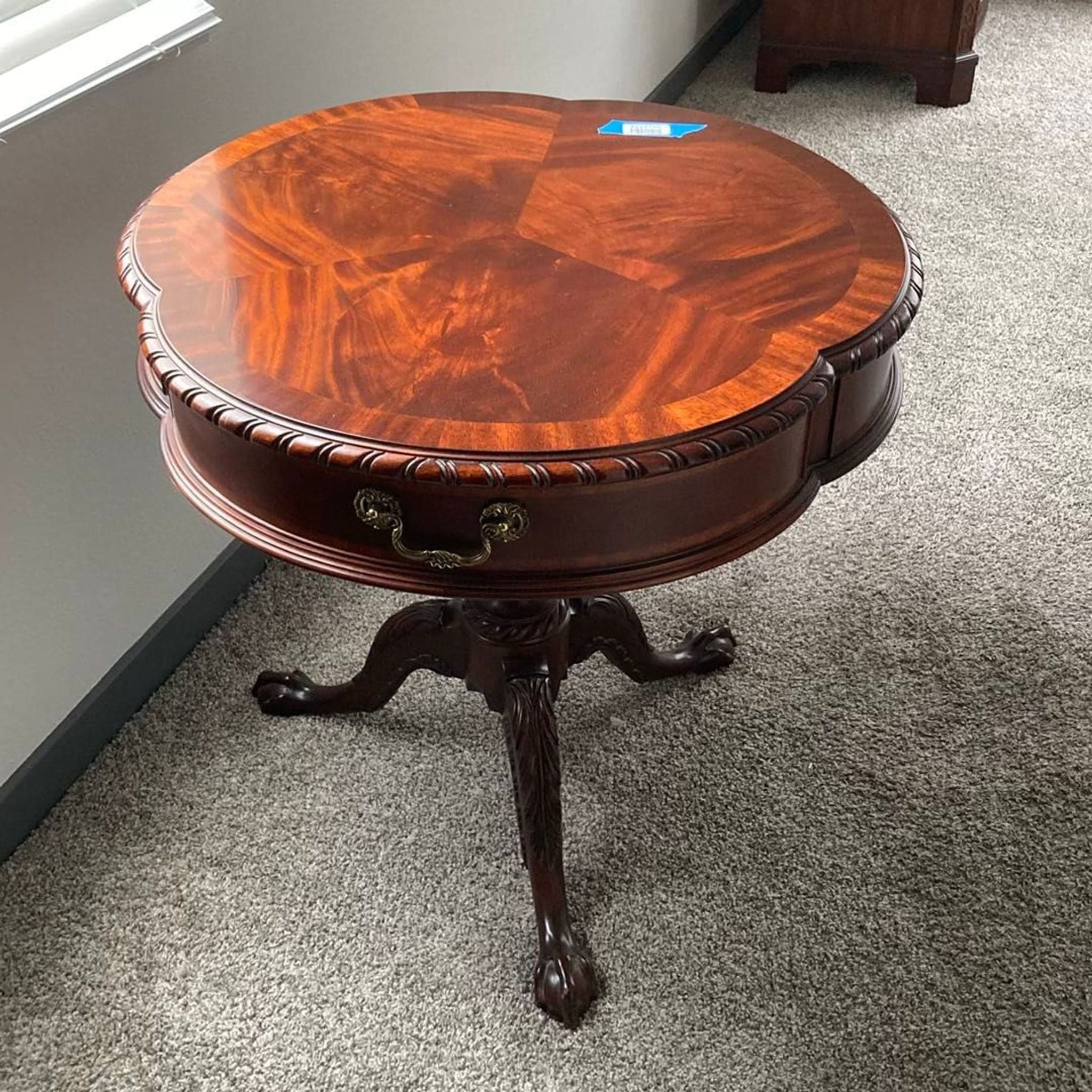 Henkel Harris Clover Top Mahogany Drum Table - Thumbnail 2