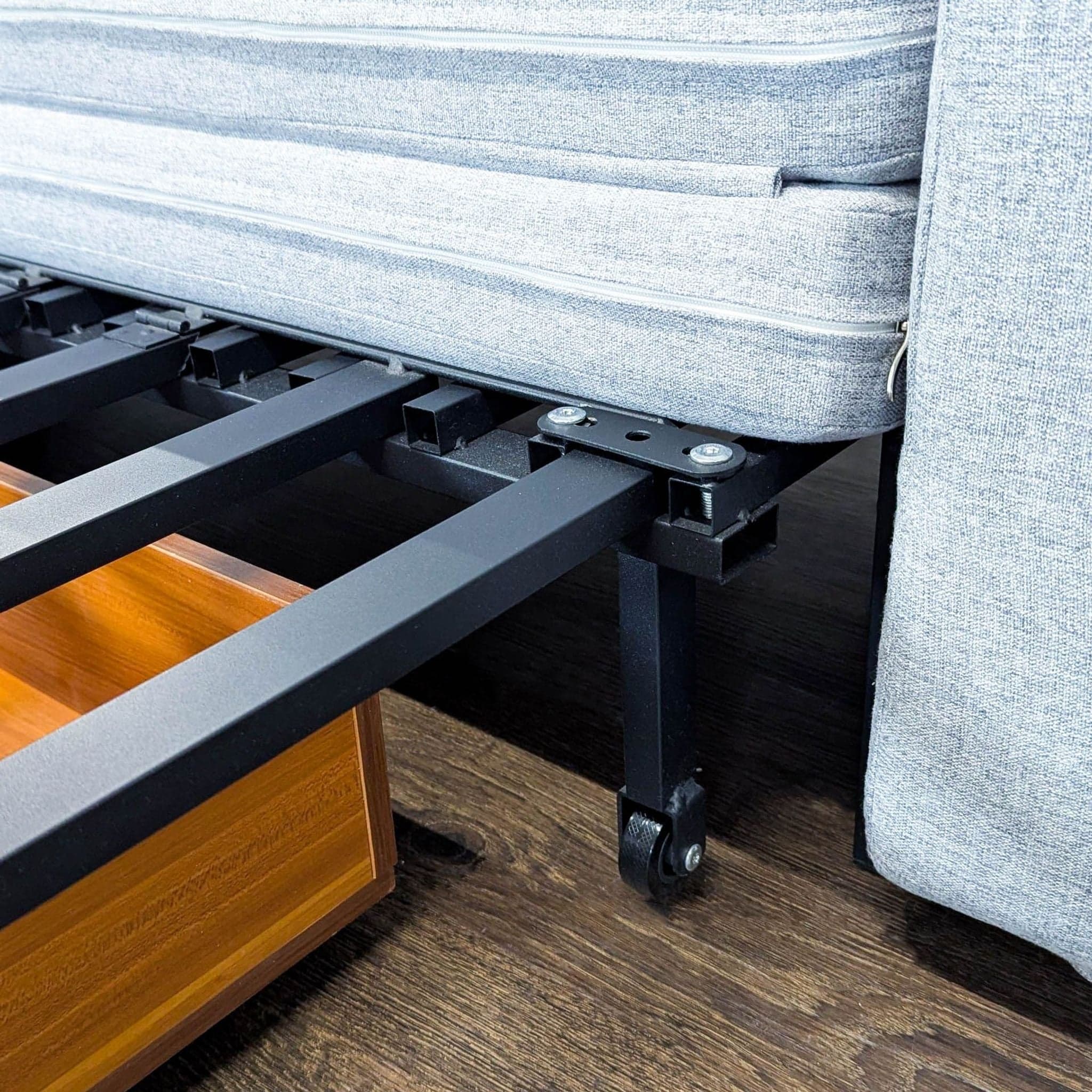 Modern Light Gray Sleeper Sofa with Pull-Out Bed - Thumbnail 12