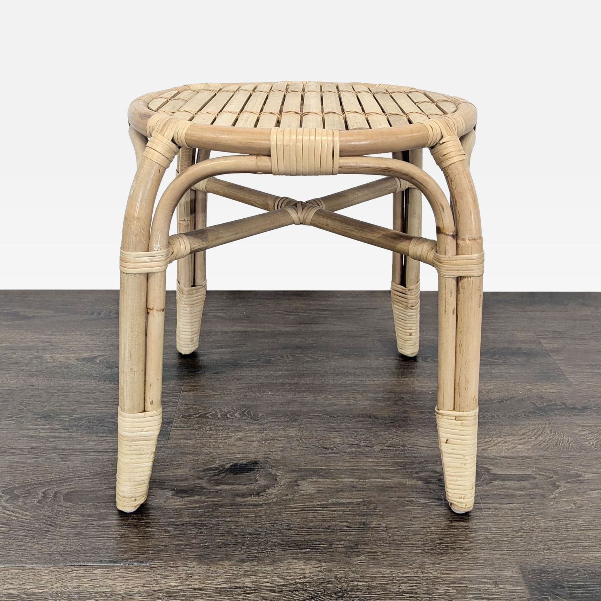 Pair of Small Rattan Stools - Thumbnail 2
