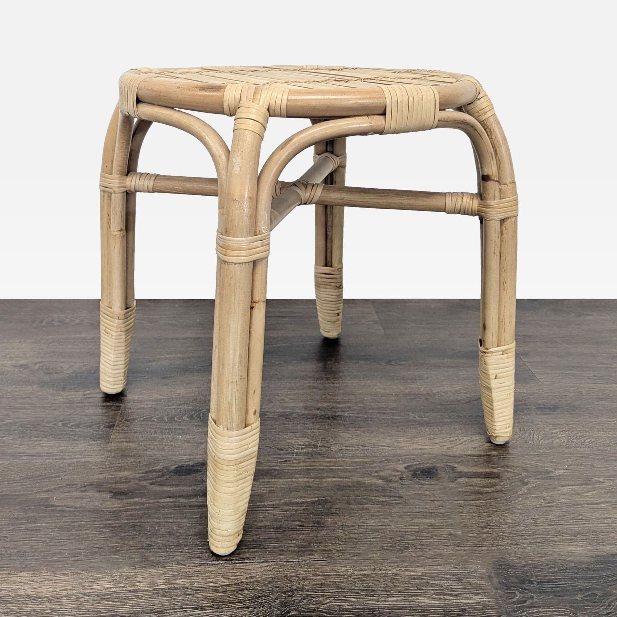 Pair of Small Rattan Stools - Thumbnail 3