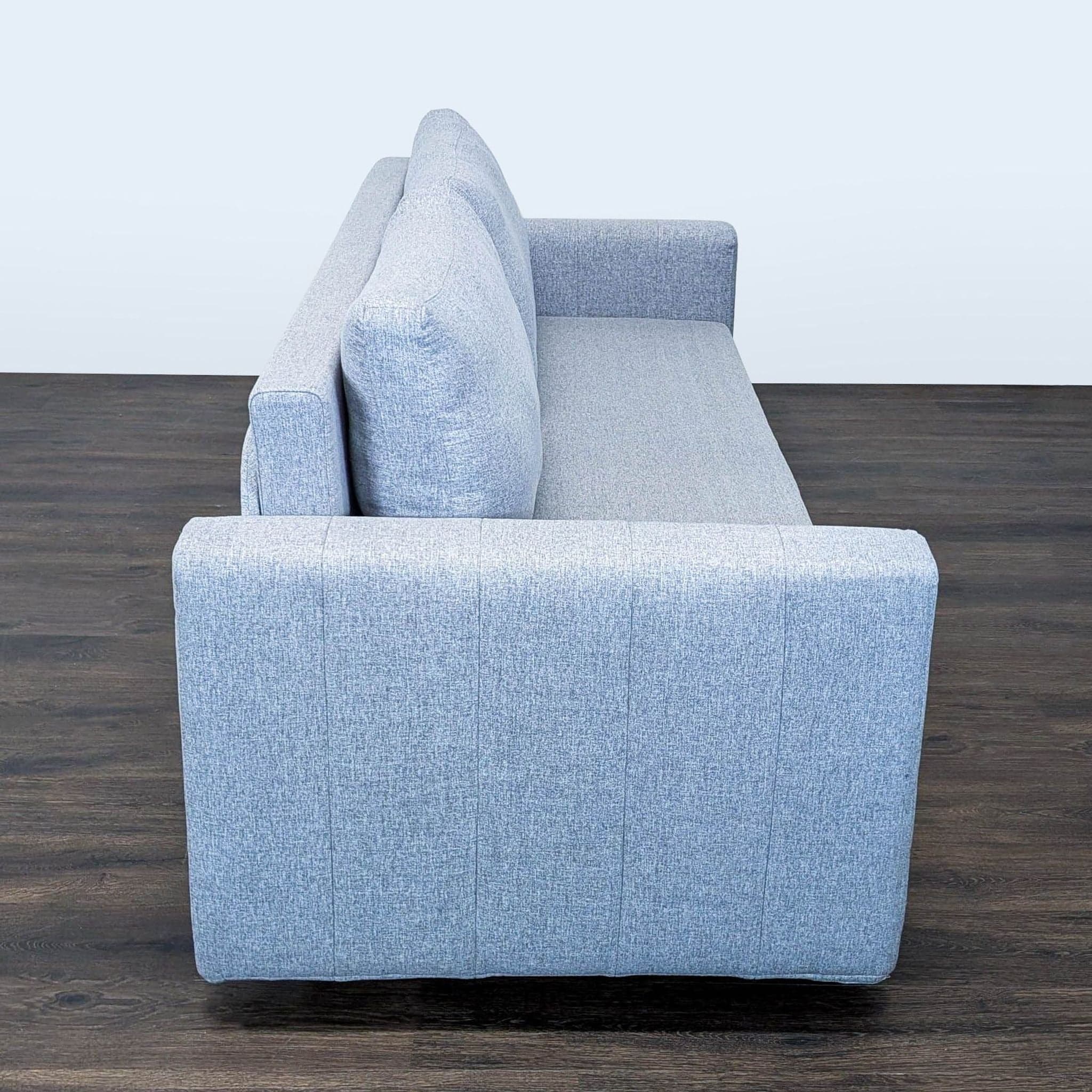 Modern Light Gray Sleeper Sofa with Pull-Out Bed - Thumbnail 4