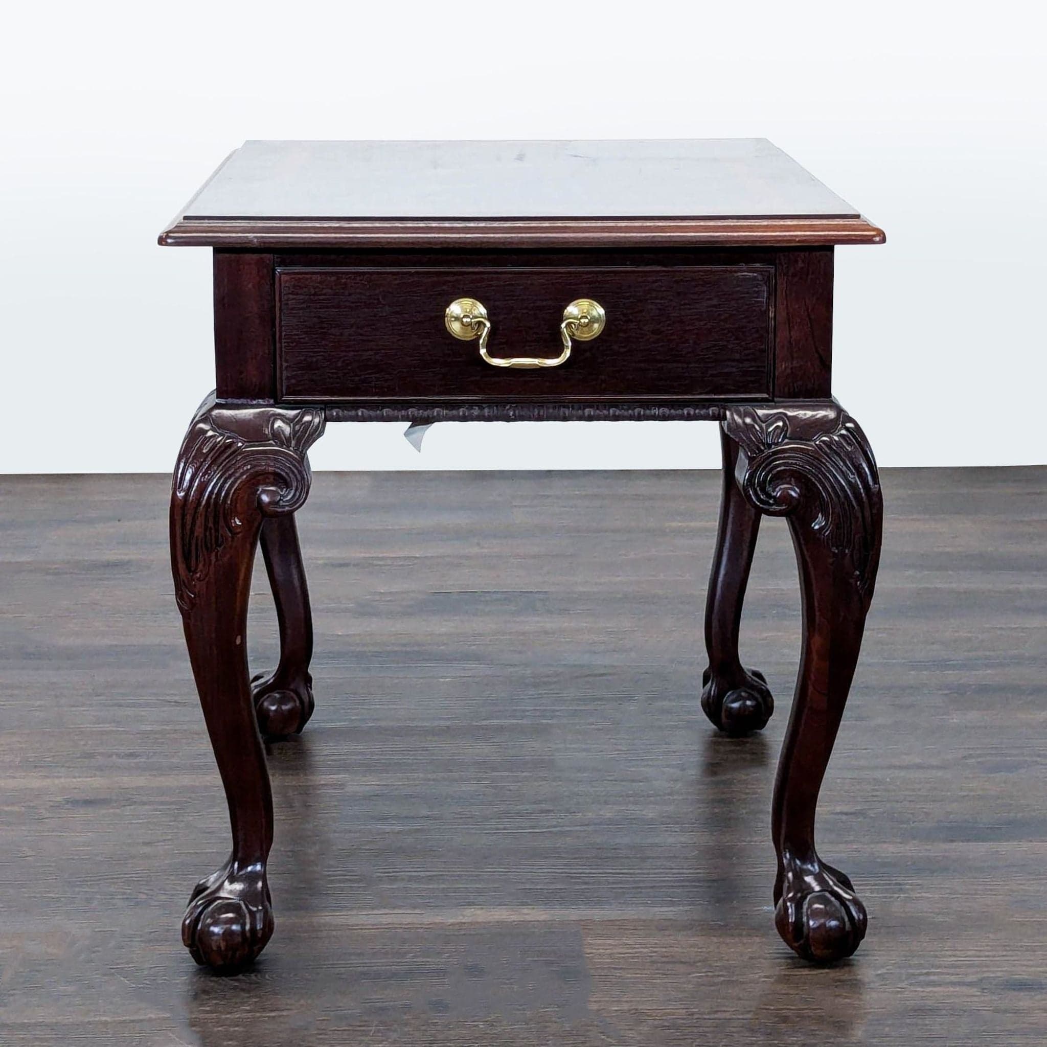 Vintage 1994 Thomasville Mahogany End Table - Image 1