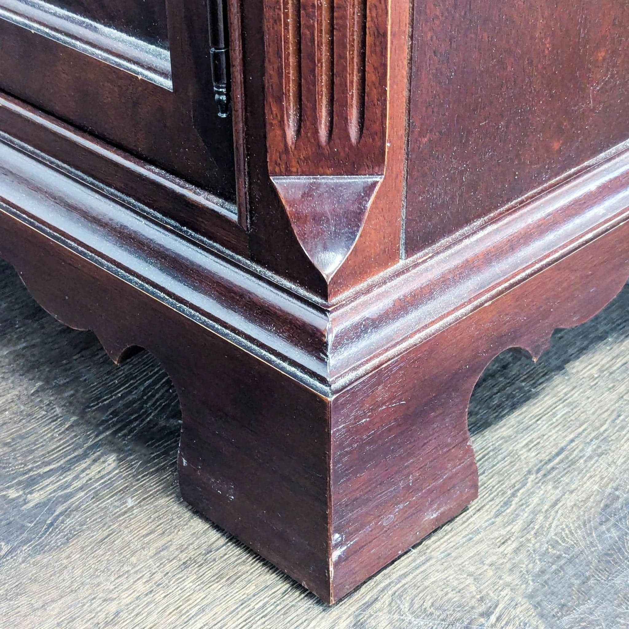 Vintage Thomasville Nightstand - Thumbnail 8