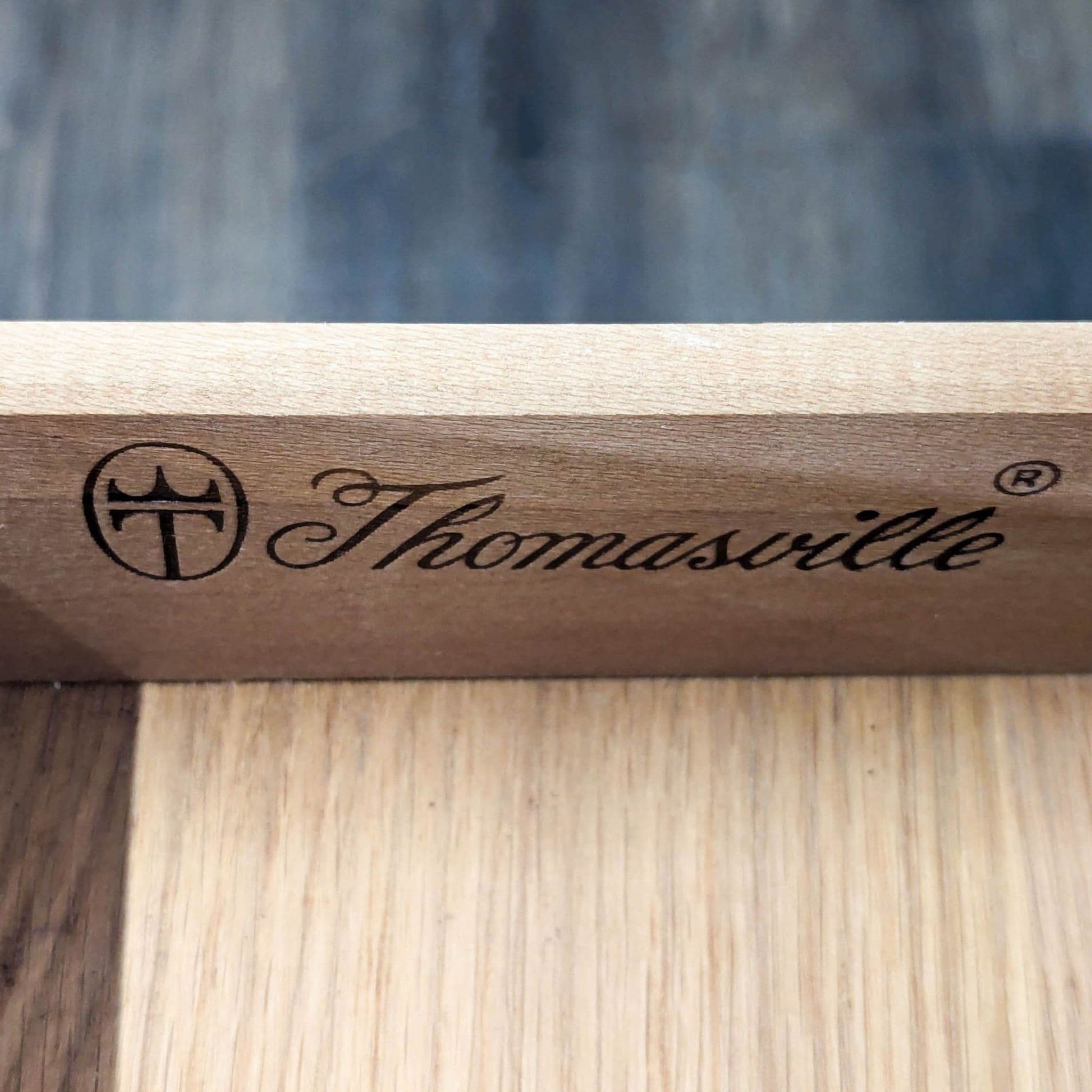 Vintage Thomasville Nightstand - Thumbnail 10