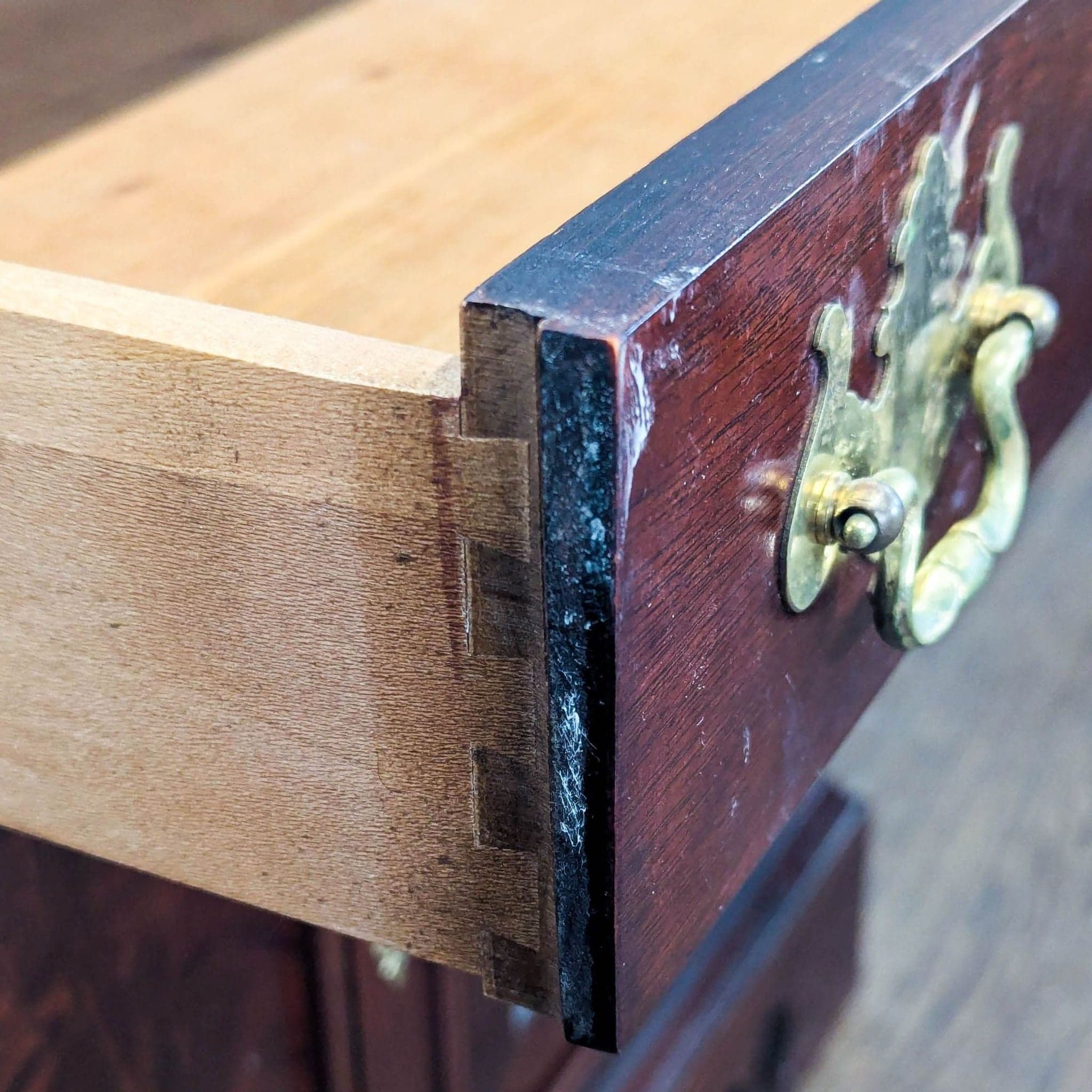 Vintage Thomasville Nightstand - Thumbnail 9