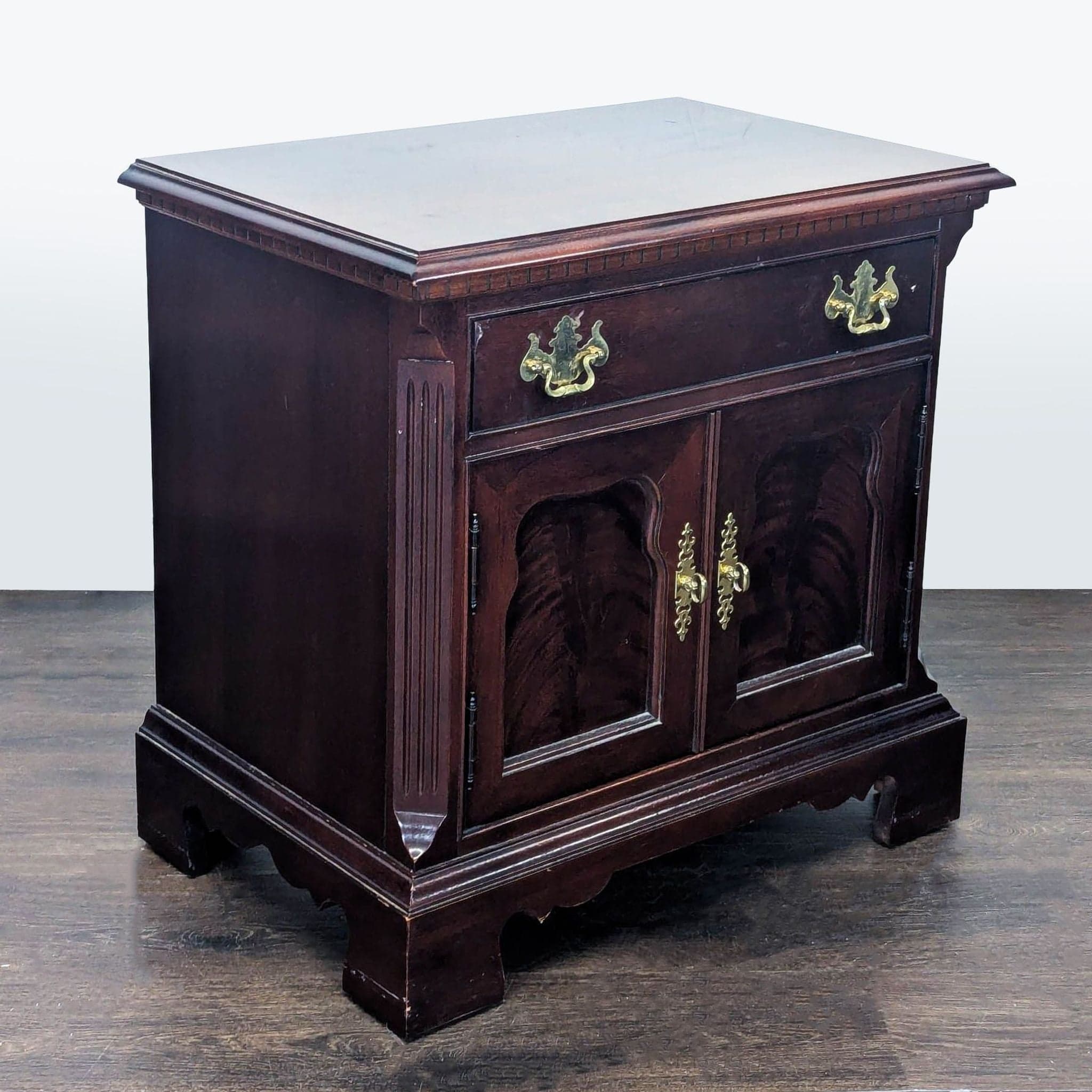 Vintage Thomasville Nightstand - Thumbnail 3